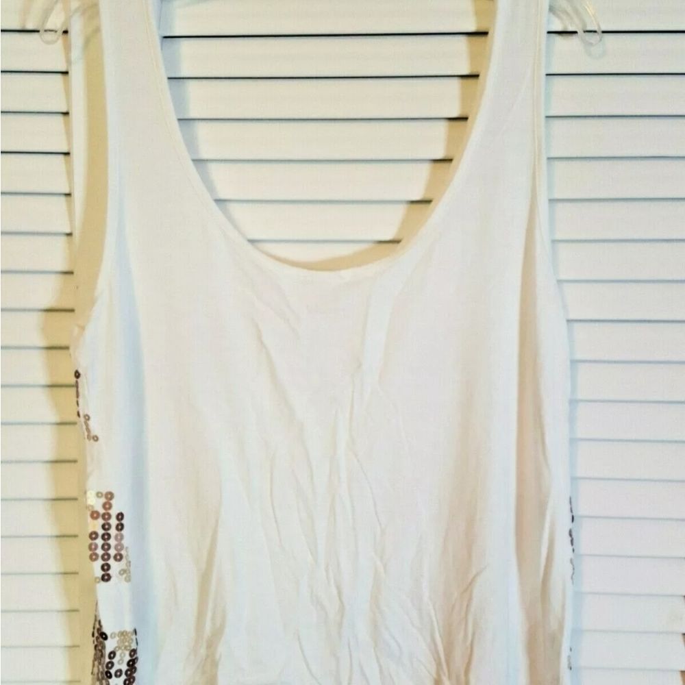 2b Bebe Sequined Tank Top - Picture 2 of 3